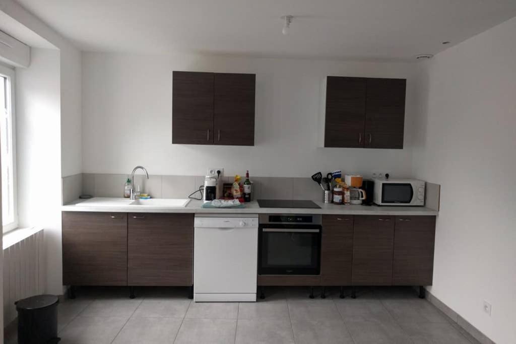 Maison Jean-moulin, Jardin, Spacieuse, 24h Mans, Zoo, Prytanee, 3 Chbres, 6 Pers Holiday home *